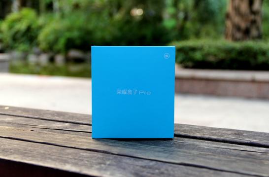 不能语音控制的盒子只能叫播放器,荣耀盒子Pro诠释盒子新篇章